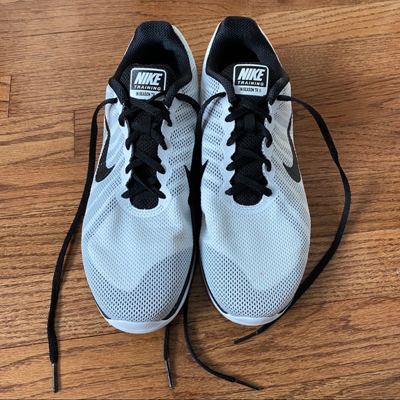 Nike Shoes - Nike In Season TR 6